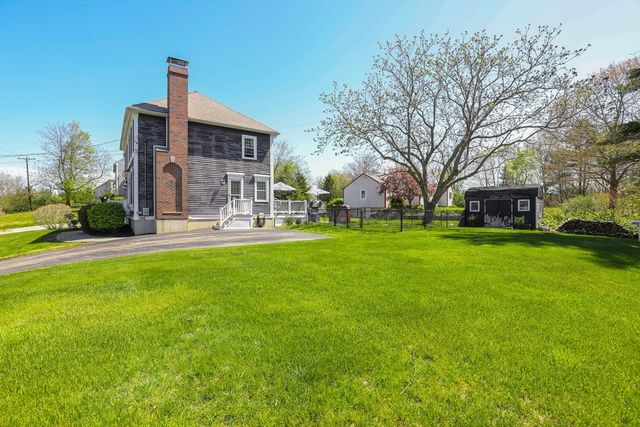 54 Old Merrill St, Amesbury, MA 01913