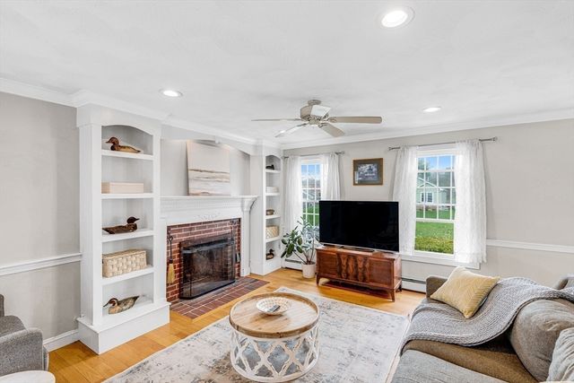 54 Old Merrill St, Amesbury, MA 01913