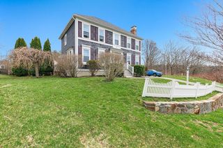54 Old Merrill St, Amesbury, MA 01913