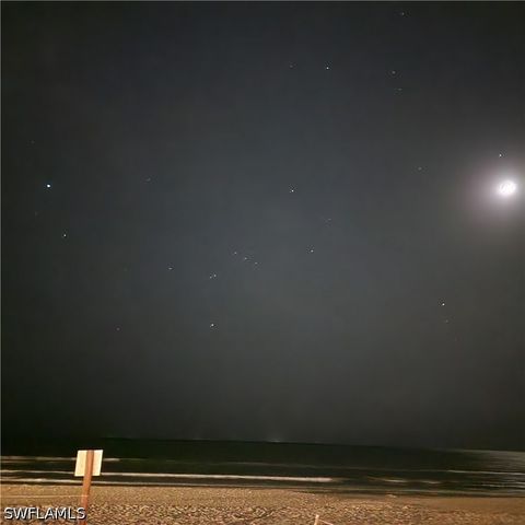 1 Bluebill AVE 707, Naples, FL 34108