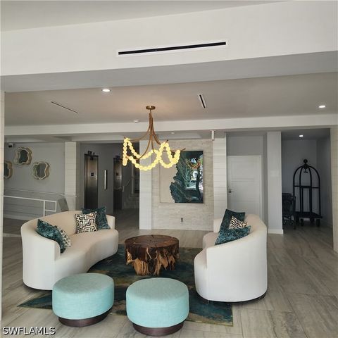1 Bluebill AVE 707, Naples, FL 34108