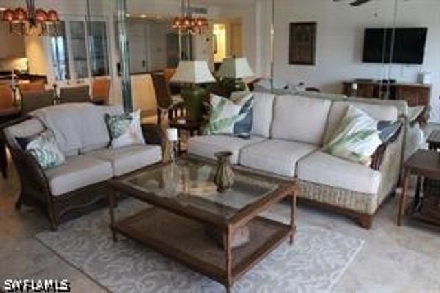 1 Bluebill AVE 707, Naples, FL 34108