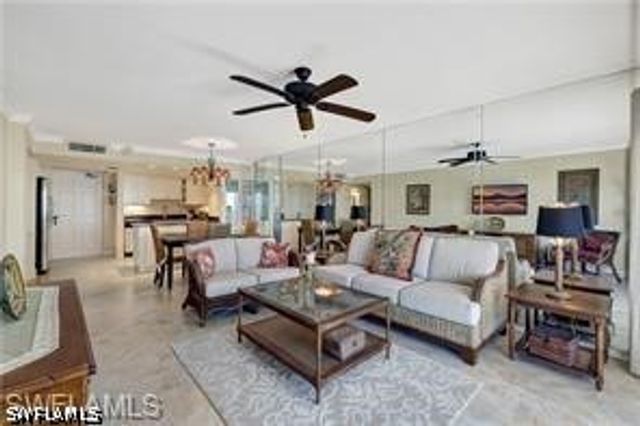 1 Bluebill AVE 707, Naples, FL 34108