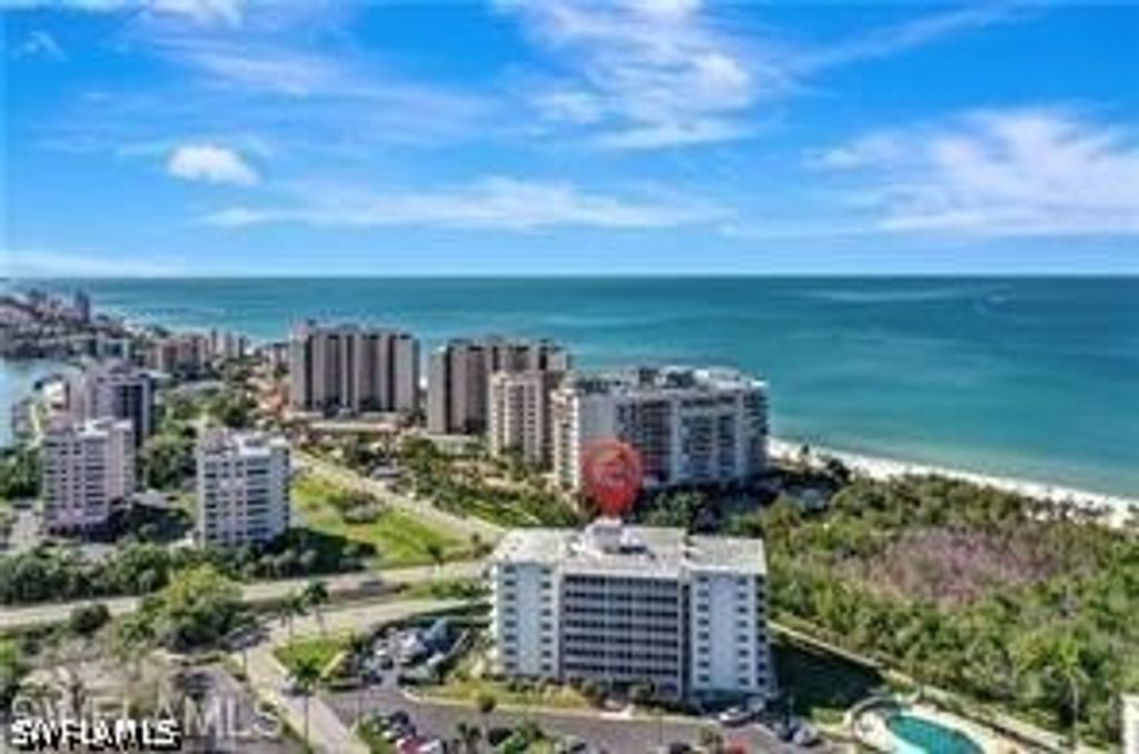 1 Bluebill AVE 707, Naples, FL 34108