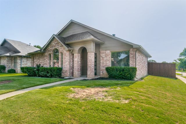 2212 Silverthorn Lane, Flower Mound, TX 75028