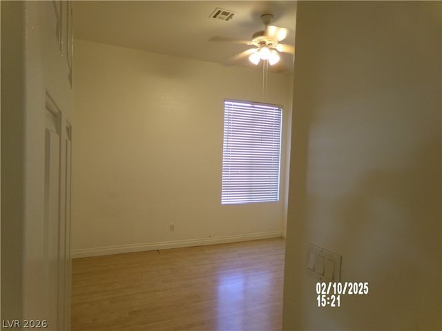 915 DOVER GLEN Drive 0, North Las Vegas, NV 89031