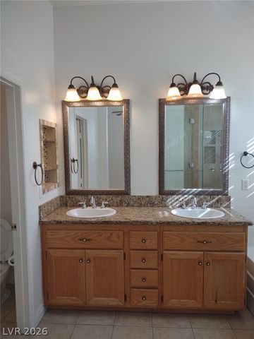 915 DOVER GLEN Drive 0, North Las Vegas, NV 89031