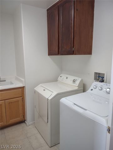 915 DOVER GLEN Drive 0, North Las Vegas, NV 89031