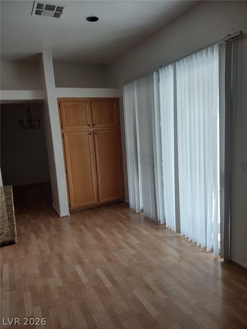 915 DOVER GLEN Drive 0, North Las Vegas, NV 89031