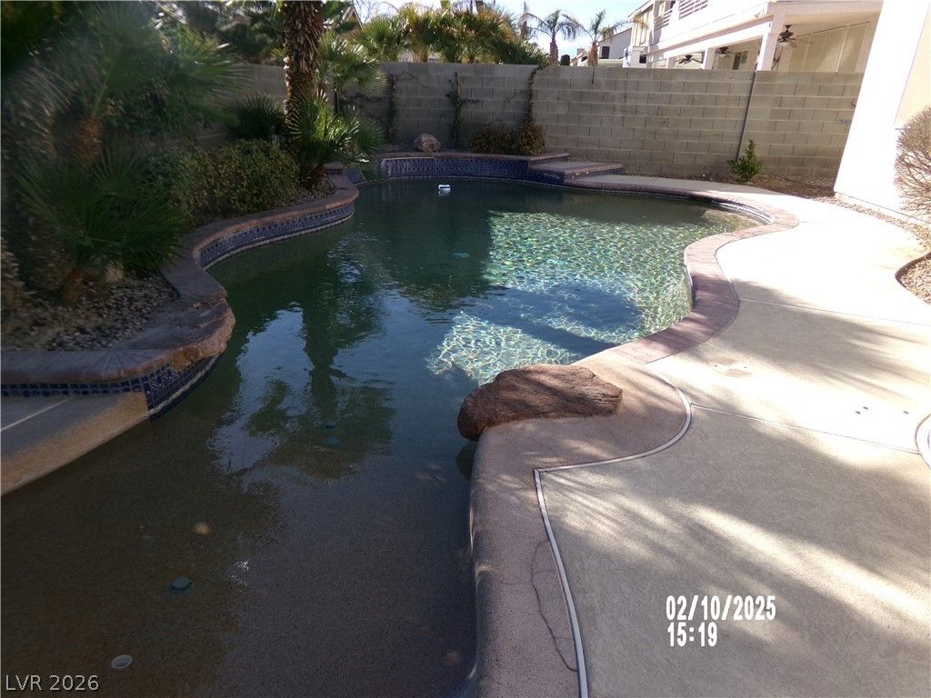 915 DOVER GLEN Drive 0, North Las Vegas, NV 89031