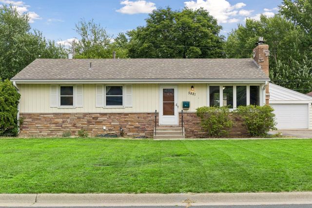 5821 5th Street NE, Fridley, MN 55432