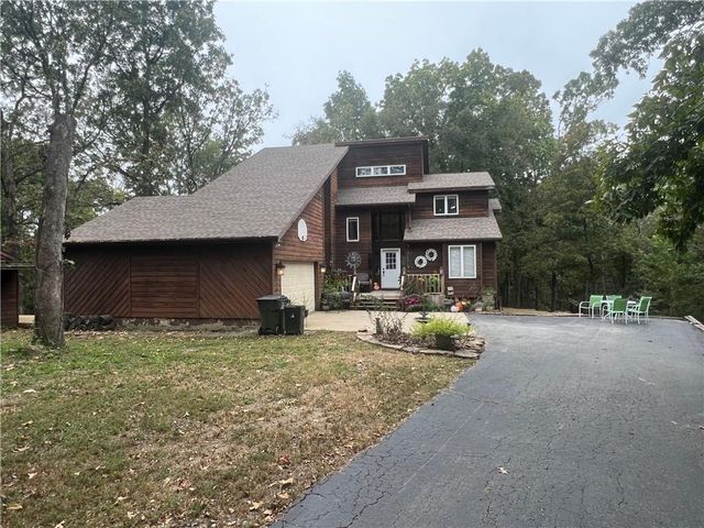 14690 E Redcoat Road, Nevada, MO 64772