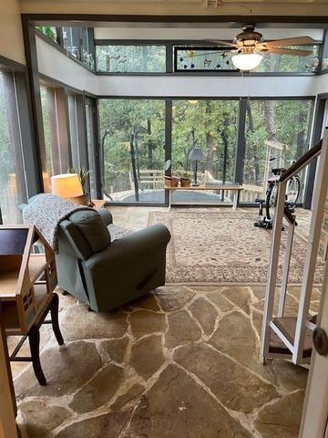 14690 E Redcoat Road, Nevada, MO 64772