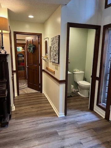 14690 E Redcoat Road, Nevada, MO 64772