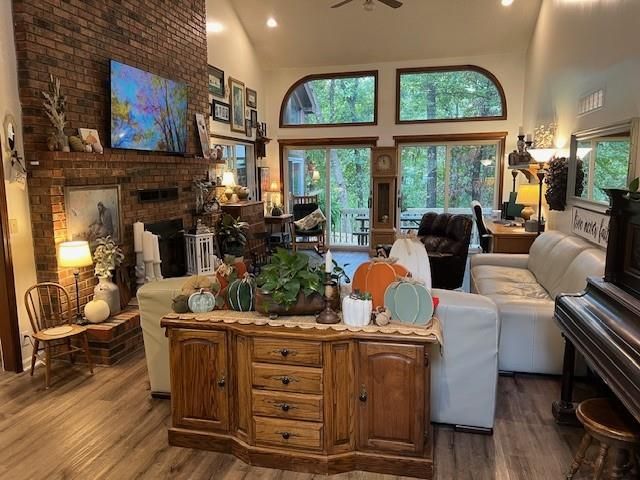 14690 E Redcoat Road, Nevada, MO 64772