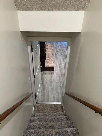 14690 E Redcoat Road, Nevada, MO 64772