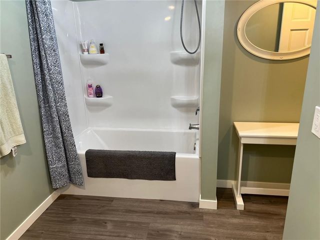 14690 E Redcoat Road, Nevada, MO 64772