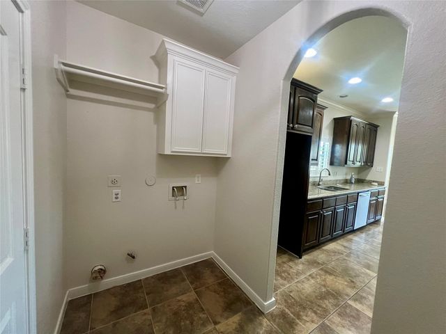 2212 Dove Haven Lane, League City, TX 77573