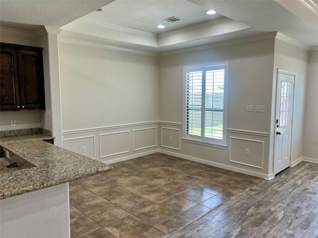 2212 Dove Haven Lane, League City, TX 77573