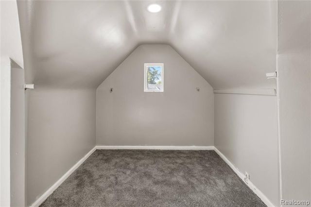 25477 Hopkins Street, Dearborn Heights, MI 48125
