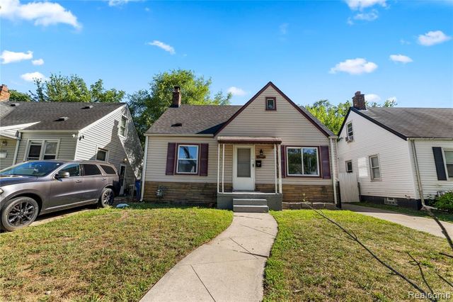 25477 Hopkins Street, Dearborn Heights, MI 48125