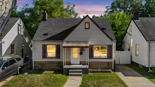 25477 Hopkins Street, Dearborn Heights, MI 48125