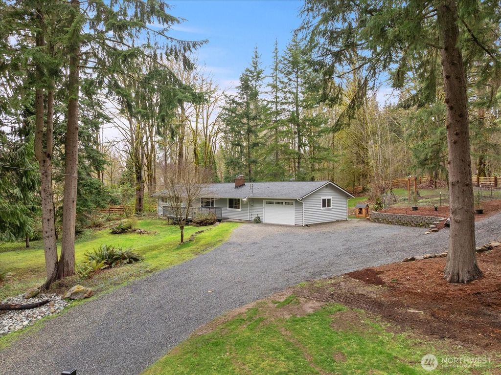 13425 N Echo Lake Road, Snohomish, WA 98296
