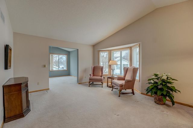 5170 Upper 141st Street W, Apple Valley, MN 55124