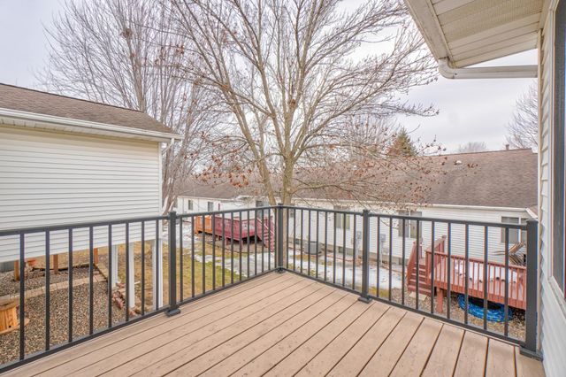 5170 Upper 141st Street W, Apple Valley, MN 55124