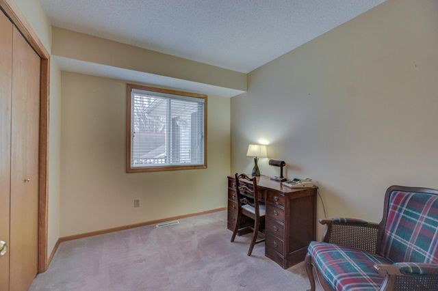 5170 Upper 141st Street W, Apple Valley, MN 55124