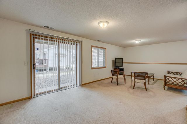 5170 Upper 141st Street W, Apple Valley, MN 55124