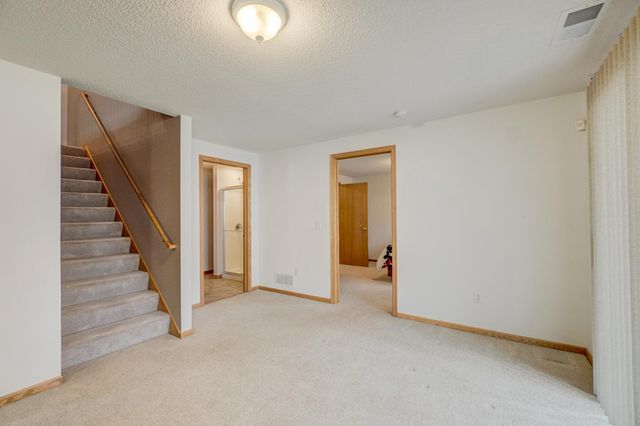 5170 Upper 141st Street W, Apple Valley, MN 55124