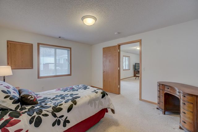 5170 Upper 141st Street W, Apple Valley, MN 55124