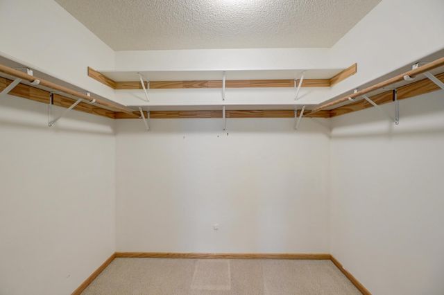 5170 Upper 141st Street W, Apple Valley, MN 55124