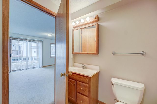 5170 Upper 141st Street W, Apple Valley, MN 55124