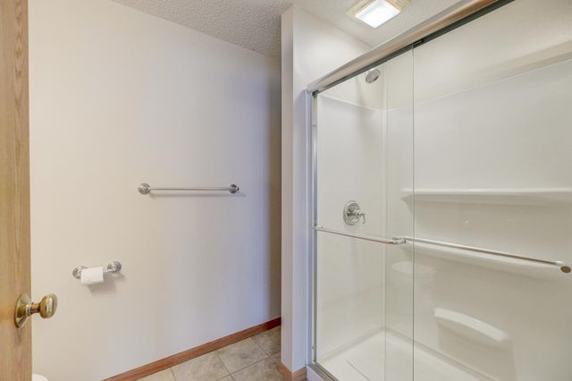 5170 Upper 141st Street W, Apple Valley, MN 55124