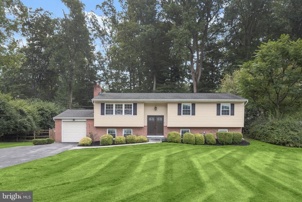8533 HIGH RIDGE RD, Ellicott City, MD 21043