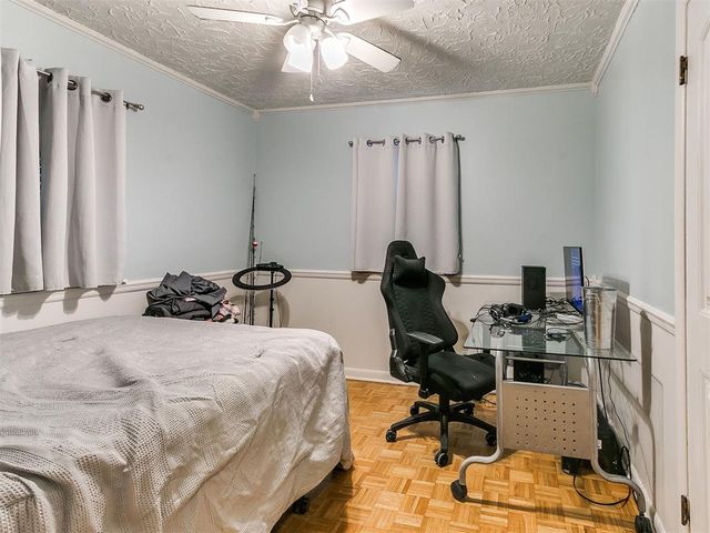 827 W Berry Road, Norman, OK 73069