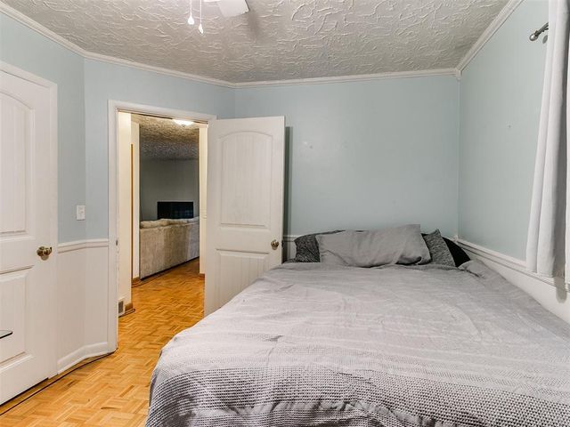 827 W Berry Road, Norman, OK 73069
