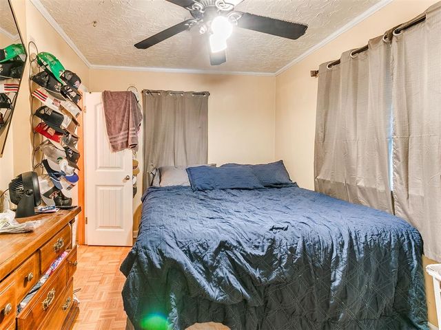 827 W Berry Road, Norman, OK 73069
