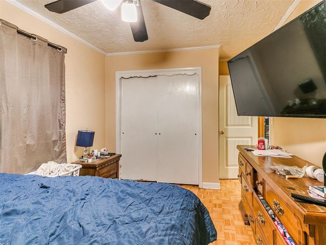 827 W Berry Road, Norman, OK 73069