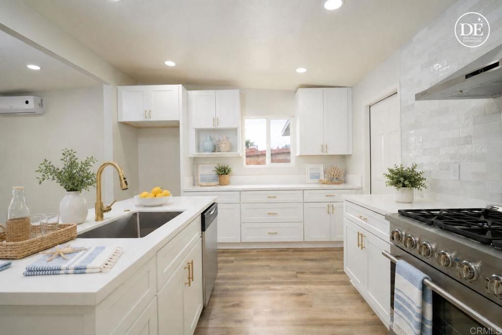 Image 2 of property listing at 1314 Bluegrass Road, Vista, CA 92083