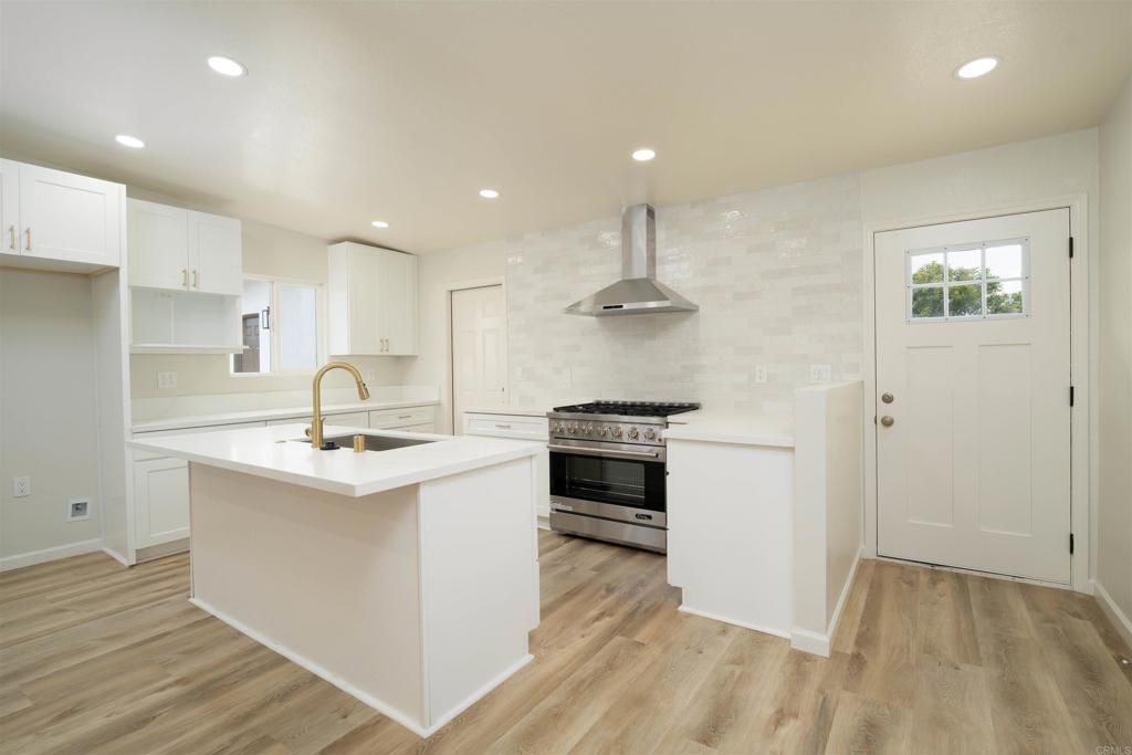 Image 4 of property listing at 1314 Bluegrass Road, Vista, CA 92083