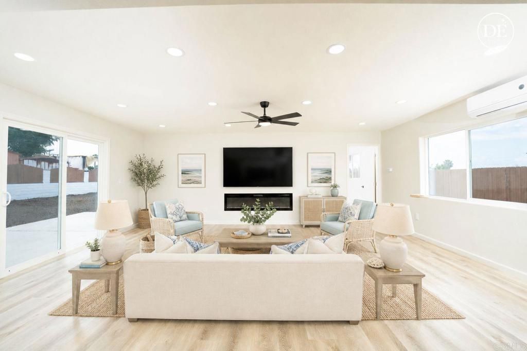 Image 6 of property listing at 1314 Bluegrass Road, Vista, CA 92083