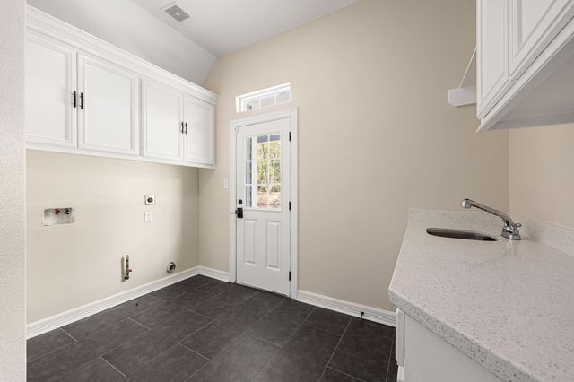 14882 Gingham Rd, Montgomery, TX 77356