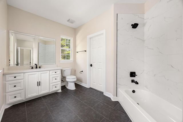 14882 Gingham Rd, Montgomery, TX 77356