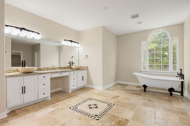 14882 Gingham Rd, Montgomery, TX 77356