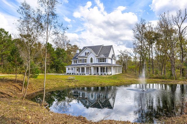 14882 Gingham Rd, Montgomery, TX 77356