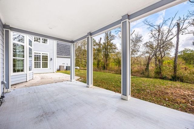 14882 Gingham Rd, Montgomery, TX 77356