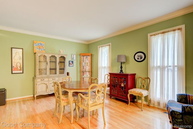 35868 Smithfield Court, Farmington, MI 48335